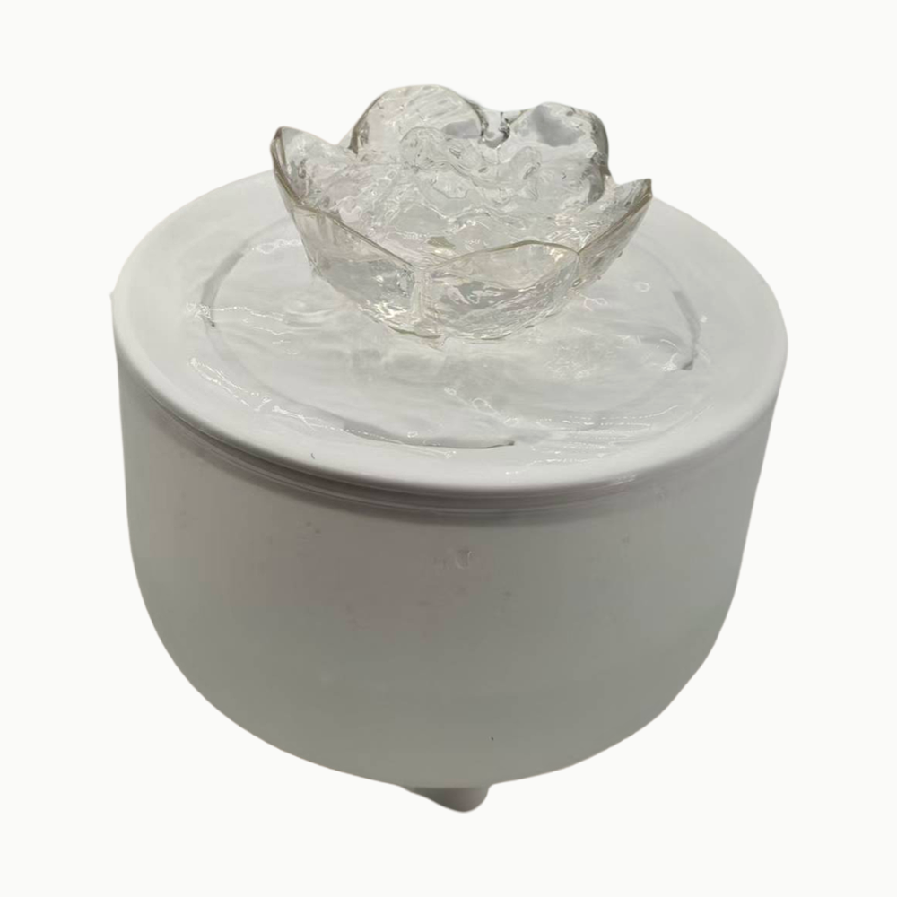 Fontaine à eau pour chat, bec lotus transparent et couvercle blanc