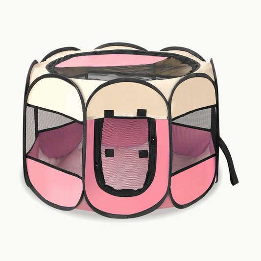 Parc pliable octogonal pour chat rose et crème, porte en filet zippée et toit en filet, vu de face
