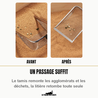 Comparatif avant et après tamisage : la litière propre est retombée dans le bac, seuls les agglomérats et les déchets restent dans le panier