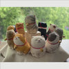 Fabrication et collection des figurines de chat en bois sculptées à la main